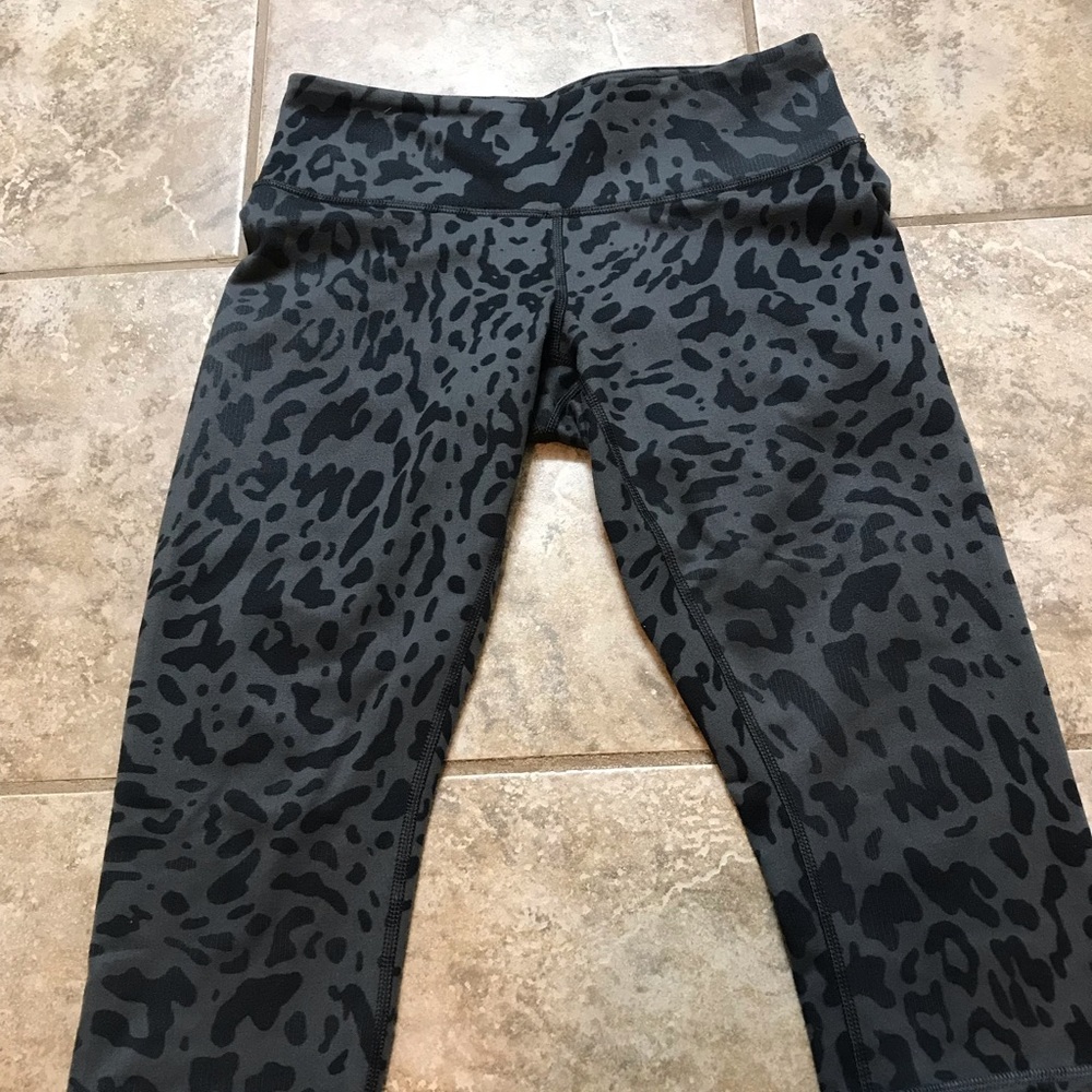 Lululemon Wunderunder Crops